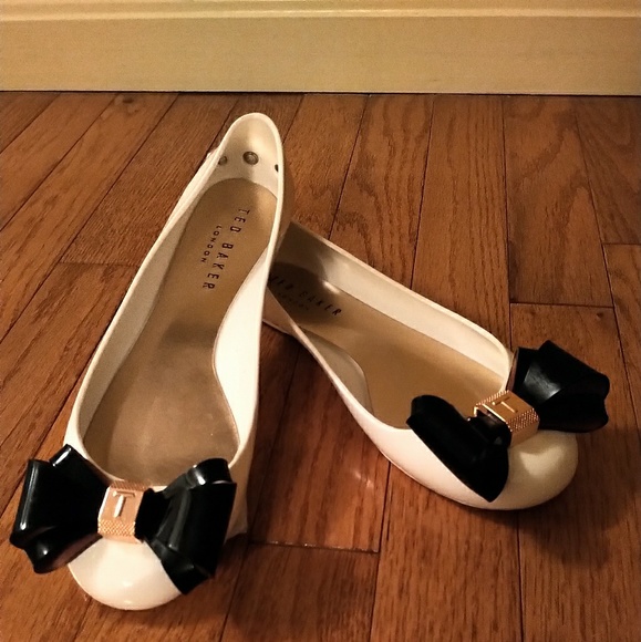 Ted Baker Julivia Bow Creamblack Ballet 
